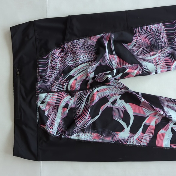 Nike Dri-Fit Workout Capri Pants LARGE Black Multi - Picture 9 of 16